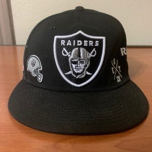 New Era Black LA Raiders Patch Fitted Hat